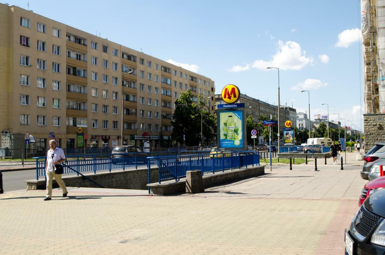 New Life Apartment Next To Metro Station ワルシャワ エクステリア 写真